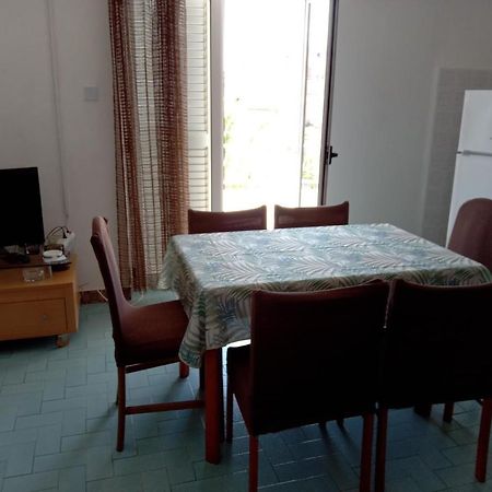 Apartment For 6 In Makarska Centar Exterior foto